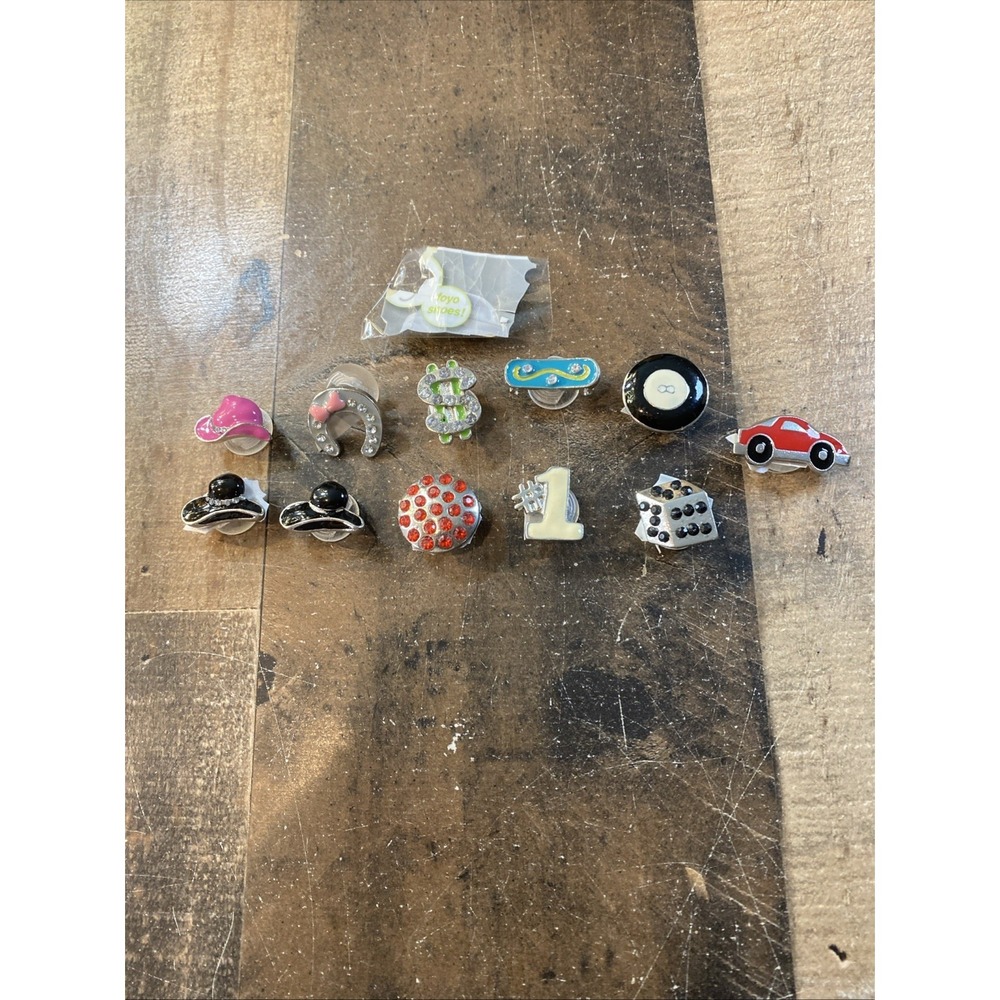Lot‎ of 11 Vintage FOYO Shoe Crocs Charms90s Retro Sneaker Pins 8-Ball Horseshoe